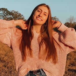 Meet your Posher, Carlijay